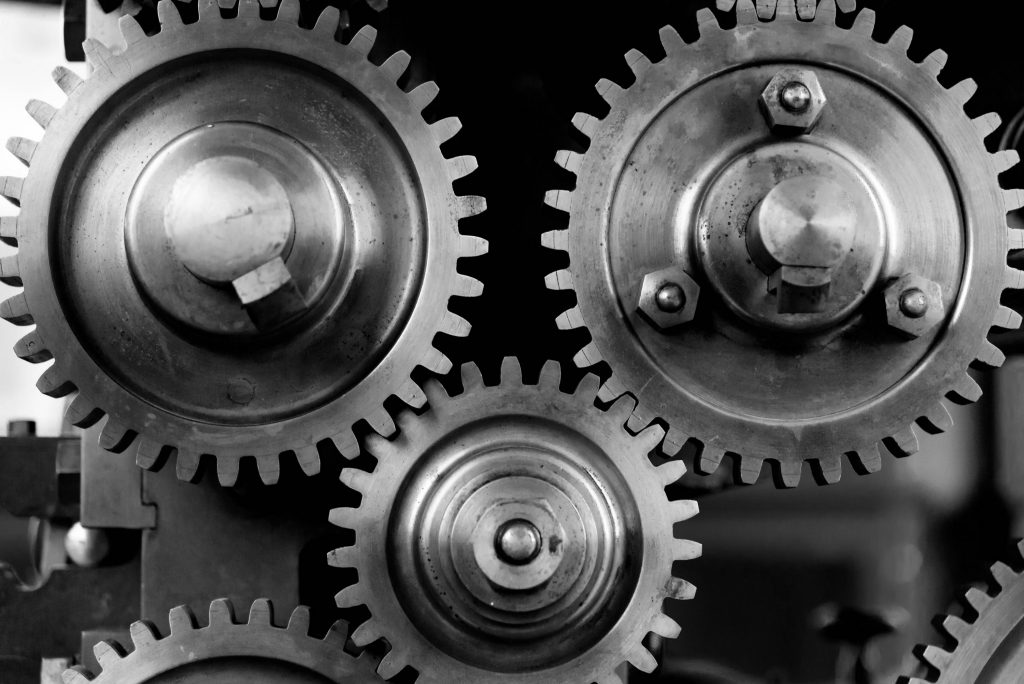 close-up-cogs-gears-149387-1024x684